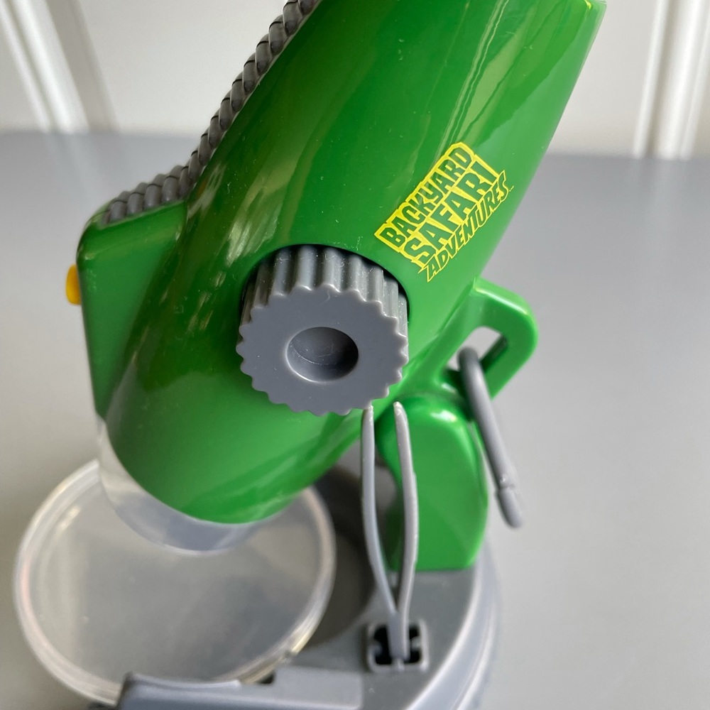 EUC Backyard Safari Field Microscope